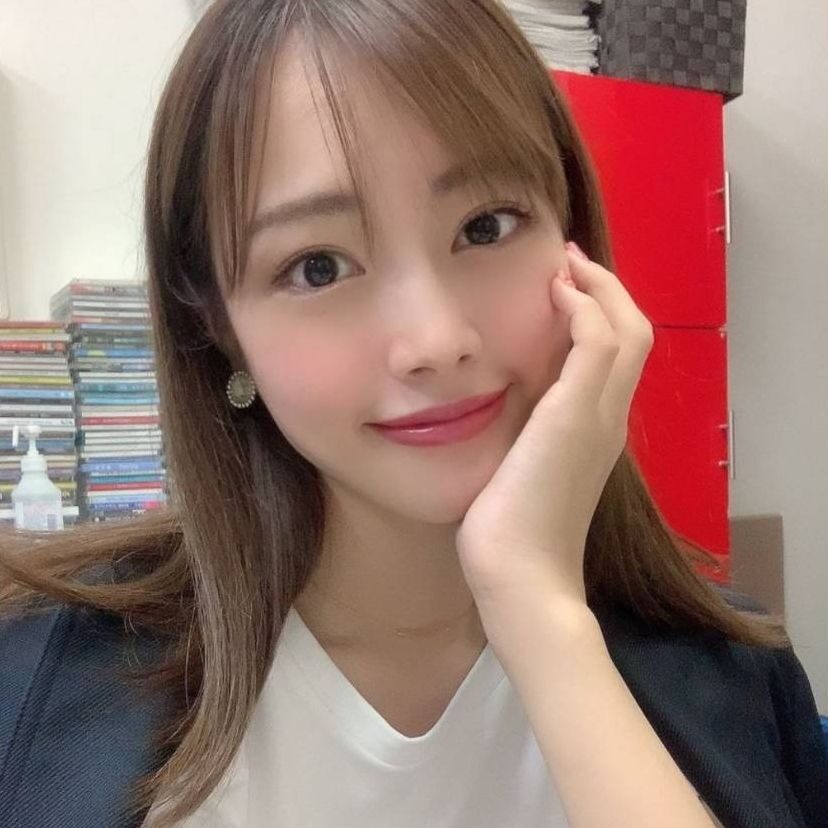 L 陽菜子